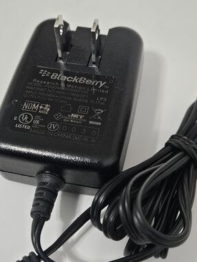 Blackberry Charger Research In Motion Limited Model No. PSM04A-050RIM (NY) with